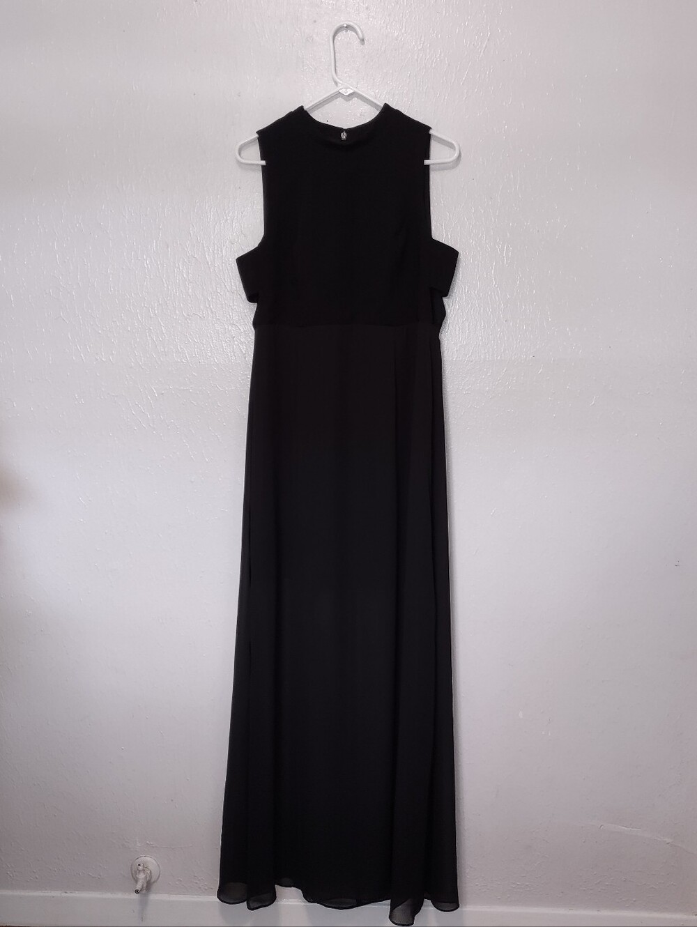 BCBGeneration Maxi Dress Womens 12 Black Sleeveless A Line Polyester Slit A Line